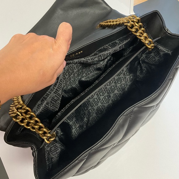 Kurt Geiger Black Quilted Shoulder Bag XXL with Gold Chain - Picture 8 of 13